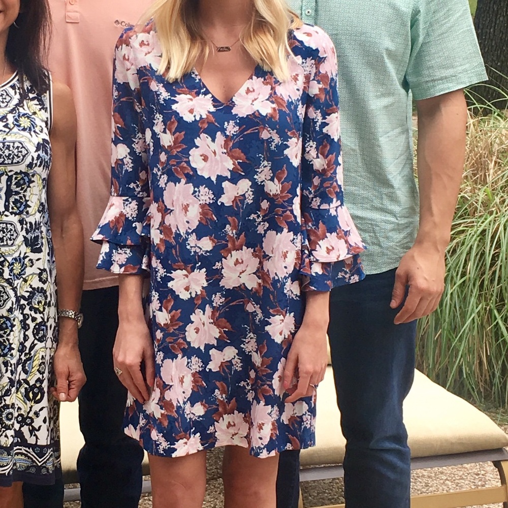 Adorable Bell sleeve floral dress